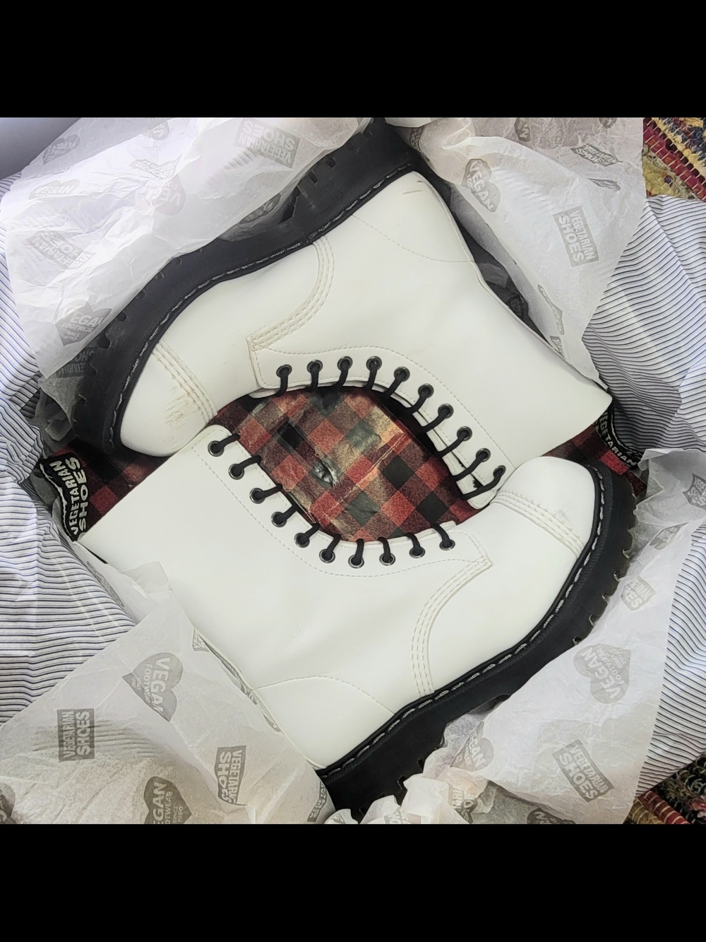 Airseal 10 Eye White Steel Toe Combat Boot Womens US 8 by Vegetarian Shoes